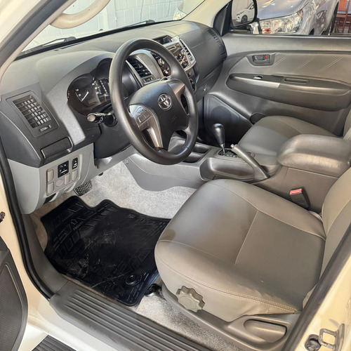 Toyota Hilux Hilux 2.7 Flex 4x2 CD SR (Aut)
