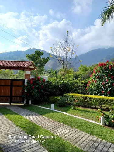 Finca En Venta En Vereda Farallones. Cod V15256