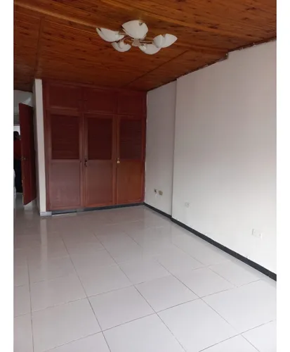 Venta De Casa Los Guaduales, Norte De Cali, 4987.