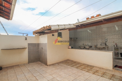 Imagem 15 de 25 de Casa À Venda, 3 Quartos, 1 Suíte, 2 Vagas, Nossa Senhora Das Graças - Divinópolis/mg - 45994