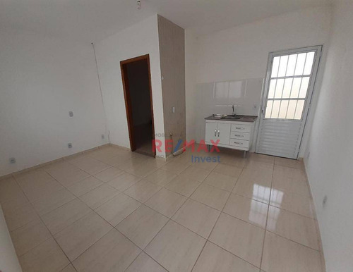 Imagem 4 de 10 de Casa Com 1 Dormitório Para Alugar, 40 M² Por R$ 700,00/mês - Vila Santa Luzia - Botucatu/sp - Ca1069