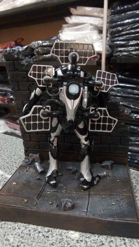 Marvel Legends Ironman Satellite Armor Concept Series!! (Usado)