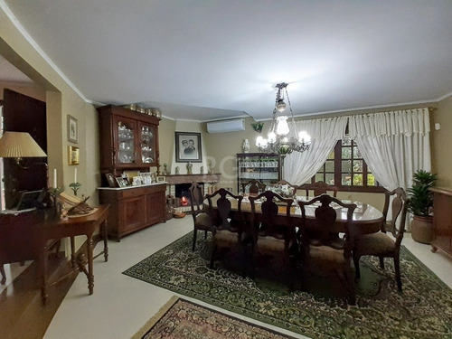Casa Em Jardim Sabará Com 3 Dormitórios - Sc12358