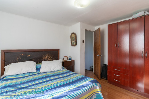 Excelente Casa 3 D 1 B Con Local Comercial Y Estacionamiento