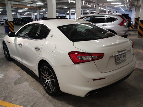 Imagen 13 de 13 de Maserati Ghibli 2019 3.0 L Credito