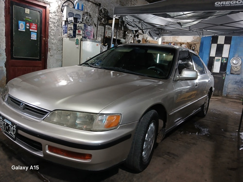 Honda Accord 2.2 Ex At