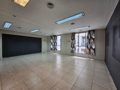Oficina En Alquiler 250m2
