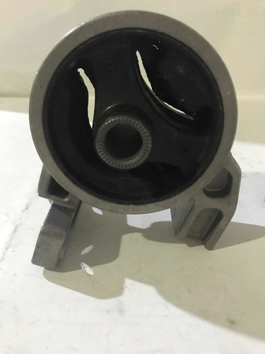 Imagen 2 de 3 de Base Motor Delantero Hyundai Accent Kia Río Cvvt 1.6