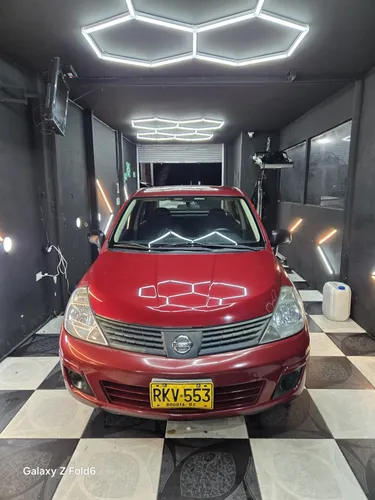 Nissan Tiida 1.8 Miio