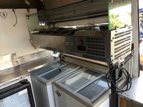 Imagen 4 de 7 de Camioneta Food Truck Completamente Equipada