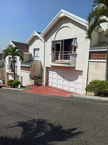 Casa En Venta En Altos Del Poblado. Cod V12343