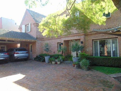 Imagen 4 de 30 de Casa En Venta 4 Dormitorios Super Linda En La Mejor Zona. Las Lomas Gof. San Isidro