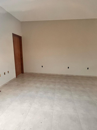 Vendo Casa Na Praia De Guriri /es- 2 Qts( Sendo Um Suite)