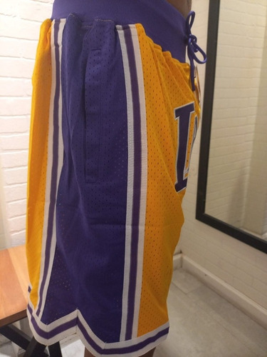 Imagen 2 de 3 de Shorts Básquet Lakers