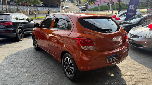 Chevrolet Onix Onix 1.0 LT SPE/4