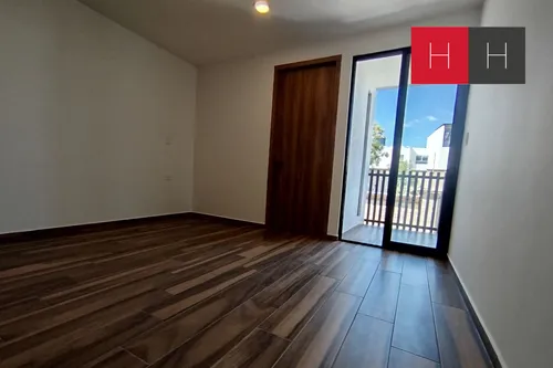 Casa En Venta En Lomas De Angelópolis Iii, Parque Nayarit