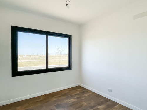 Imagen 20 de 30 de Muy Practica Casa 3 Dorm A Estrenar, Al Lago, En Venta, En San Sebastián, Pilar