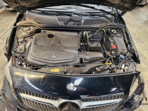 Mercedes Benz A 250 -chocado-