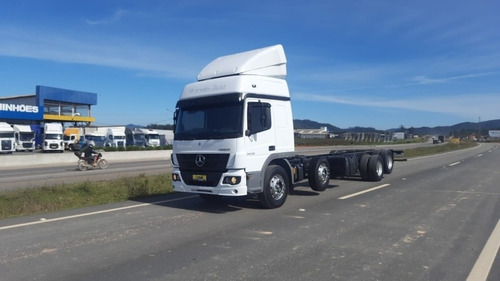 Imagem 2 de 19 de Mercedes Benz 3030 8x2 2019