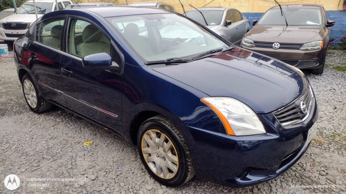 Nissan Sentra 2.0 Custom 6vel Mt