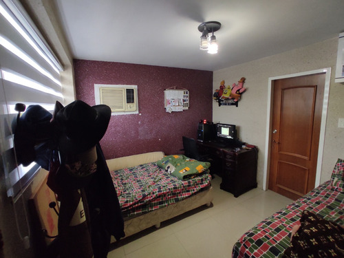 En Venta Comodo Y Amplio Apartamento Resd. Taguanes Andres Bello Zona Centrica Maracay 005jsc