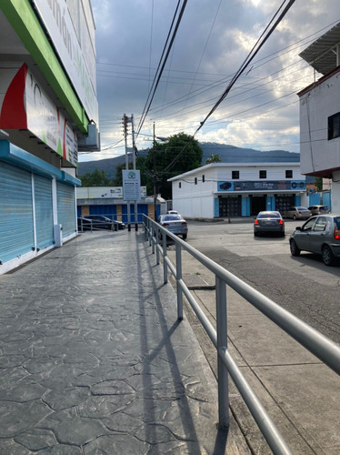 Venta Local  Naguanagua A Pie De Calle Negociable