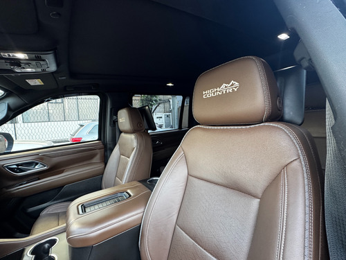 Chevrolet Suburban 6.2 High Country 4X4 At