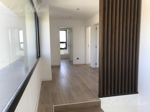 Imagen 19 de 30 de Venta - Casa A Estrenar Con Vista A La Laguna En Terralagos