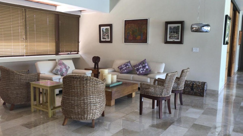 Imagen 9 de 18 de Exclusiva Casa En Ycc