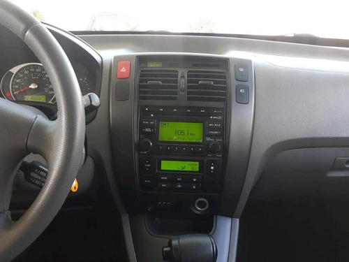 Hyundai Tucson 2.0 MPFI GLS 16V 143CV 2WD GASOLINA 4P AUTOMÁTICO