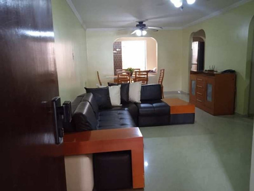 Imagen 2 de 15 de Vendo Town House D En Urb. Quintas Del Norte En Naguanagua Vr