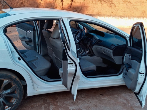 Imagem 15 de 15 de Honda Civic 2014 2.0 Lxr Flex Aut. 4p
