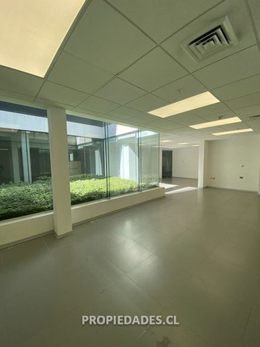 Imagen 6 de 12 de Local Comercial En Arriendo En Vitacura