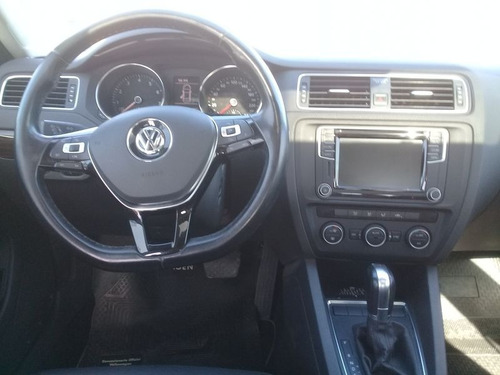 Volkswagen Vento 2.5 Luxury Tiptronic Mb