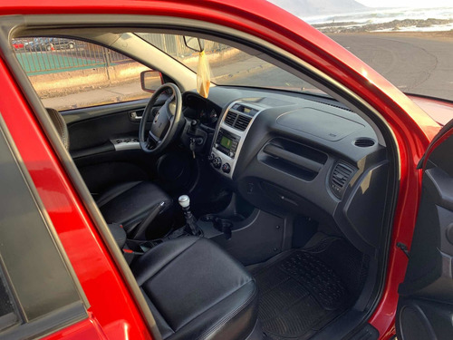 Imagen 8 de 14 de Kia Sportage 2.0