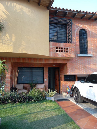 Cr Vende Townhouse A Estrenar Cumbres De Esmeralda, San Diego