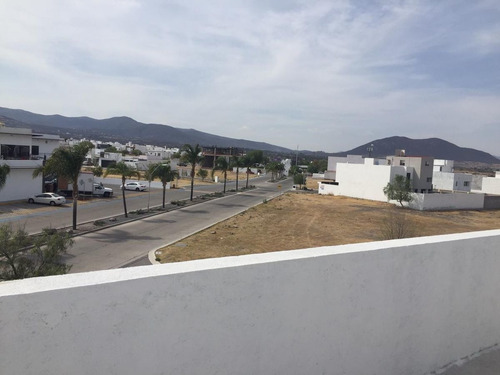 Imagen 27 de 28 de Casa Con Jardin Y Terraza Real De Juriquilla