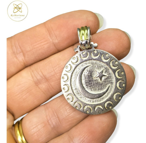 Imagen 2 de 5 de Dije Plata Y Oro Redondo Luna Y Estrella