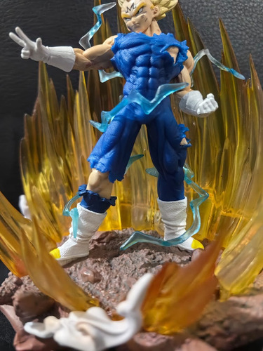 Majin Vegeta Ataque A Boo Figura De Acción Colección Luz Led