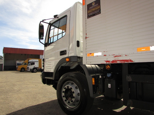Imagem 4 de 12 de Atego 1719 - Selectrucks Betim
