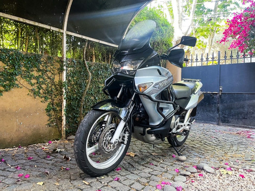 Imagen 4 de 12 de Honda Varadero 1000 *impecable* (no Transalp)