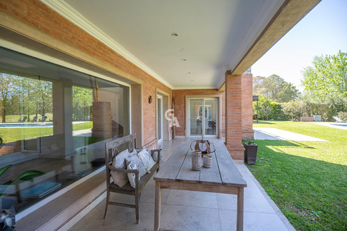 Casa En Venta En Mayling C.c Al Golf