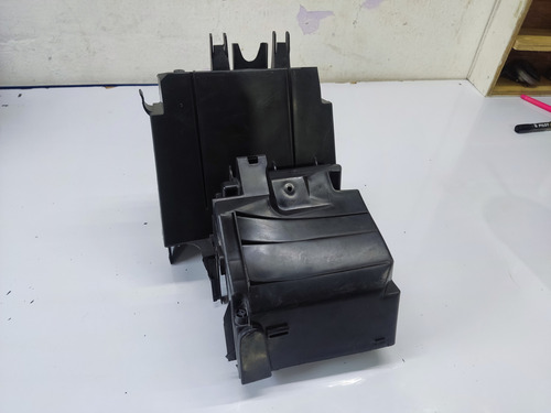 Tapa Base Caja Fusibles Peugeot Partner 15-18 Orig (Usado)