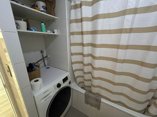 Departamento En Venta De 1 Dorm. 1 Baño En La Florida
