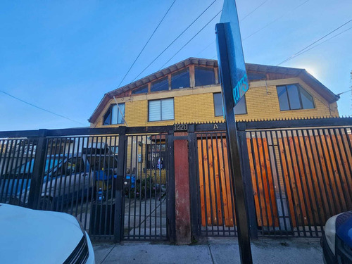 Arriendo Casa Central 3 D, 2 B, 1e, Patio (100676)
