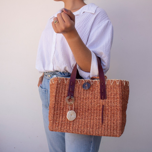 Bolsa De Fibra De Henequén Tejida Por Artesanos Yucatecos.