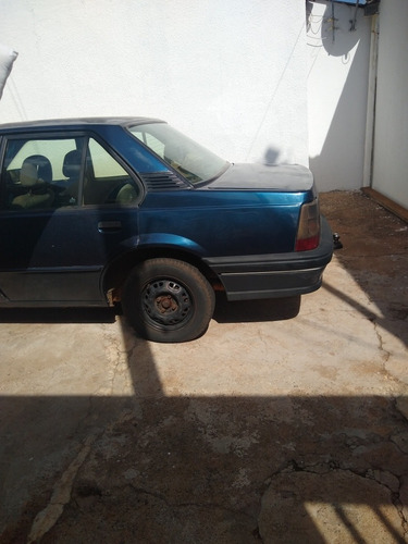 Imagem 2 de 3 de Chevrolet Monza Clube
