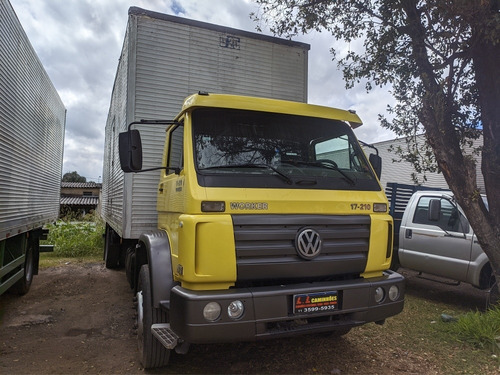 Imagem 2 de 10 de Caminhão Toco Baú Porta Lateral Vw 17210