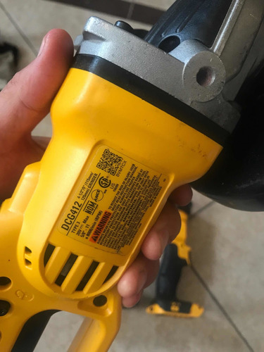 Dewalt 20v Esmeriladora, Bafer, Lámpara Y Taladro 20v (Usado)