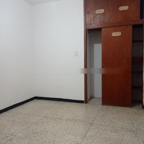 Imagen 3 de 6 de Alquiler Apartamento En Macuto Ref 1600